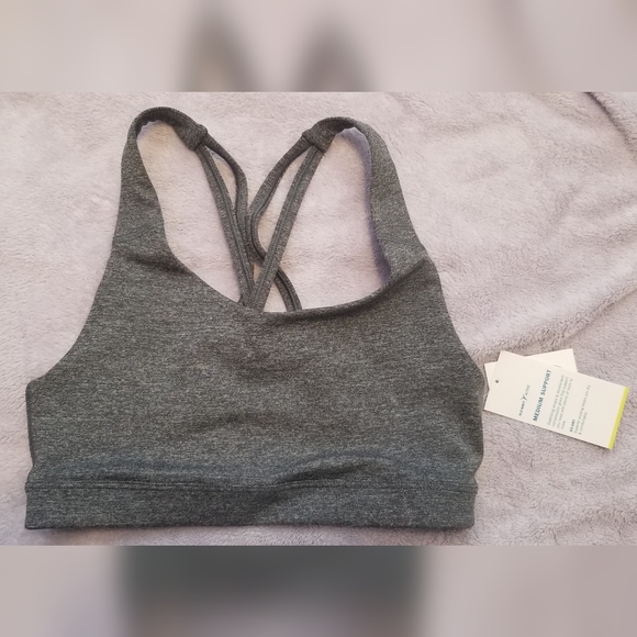 NWT Old Navy Sports Bra - Picture 2 of 4